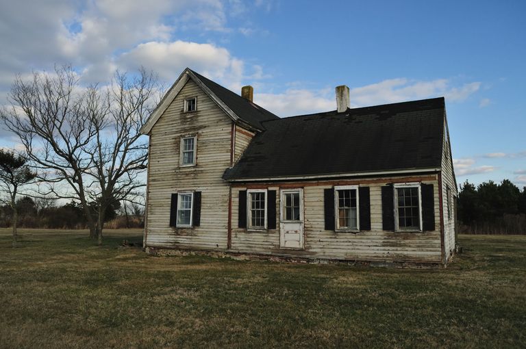 Why Fixer Upper Homes Are a Waste of Money - Buying a ...