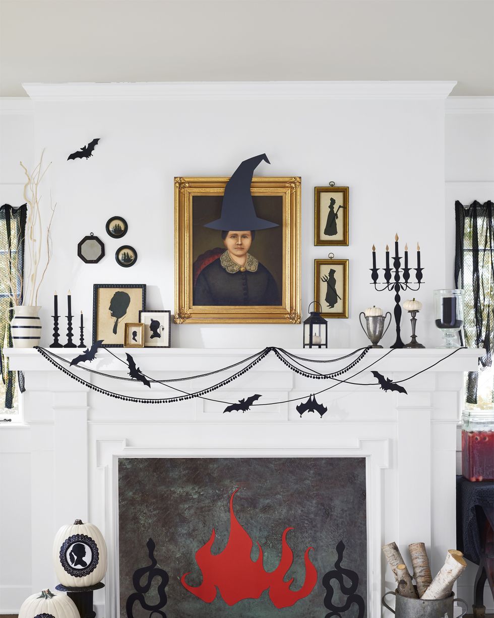 28 Fall Mantel Decor Ideas - Halloween Mantel Decorations