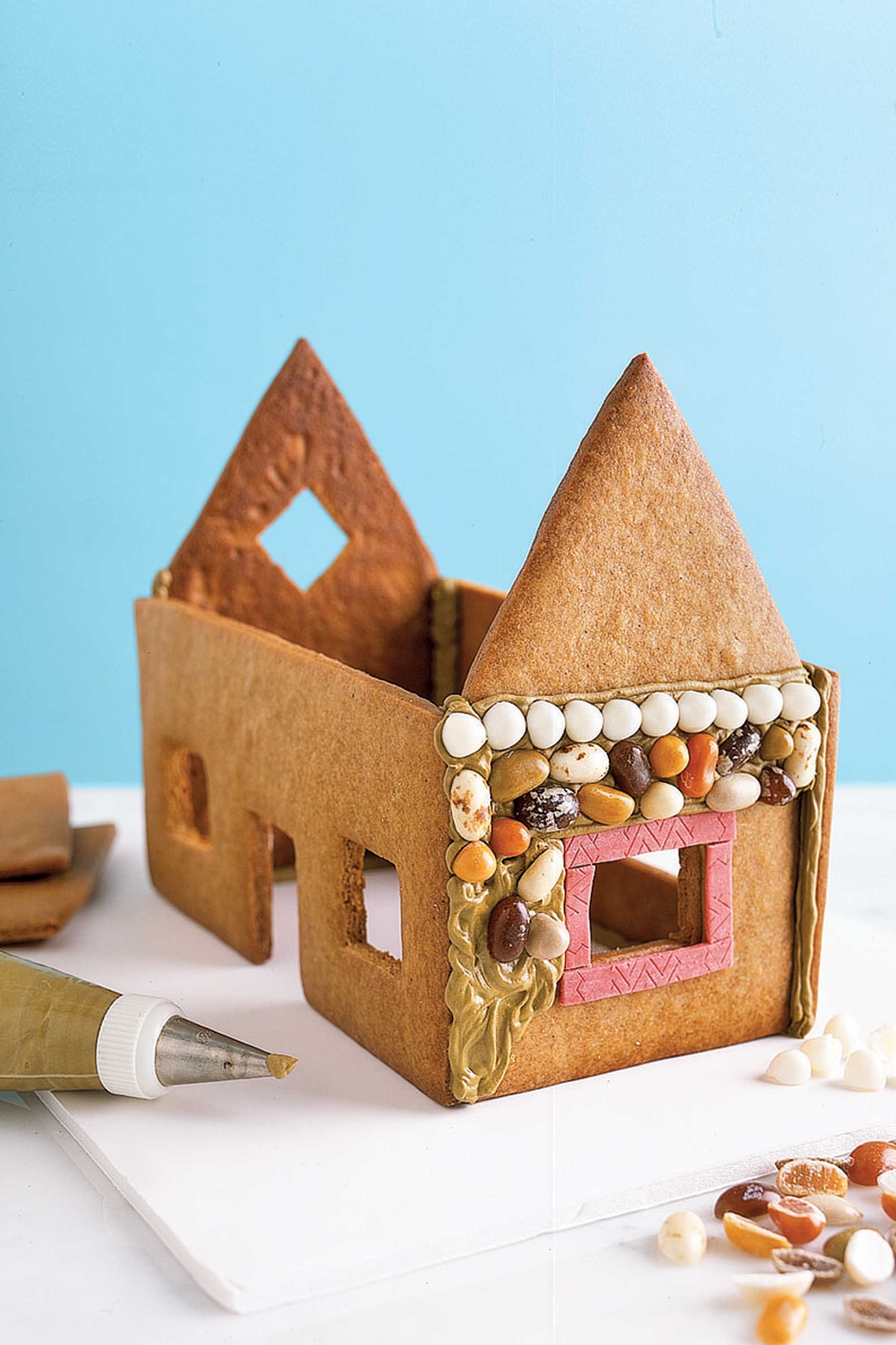 32 Cute Gingerbread House Ideas Pictures How To Make A 32 Cute Gingerbread House Ideas Pictures How To Make A