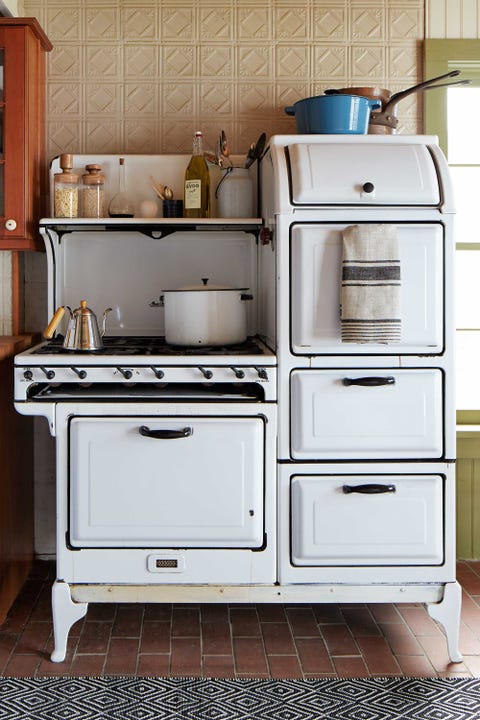Vintage Kitchen Features We Love Accessories Image