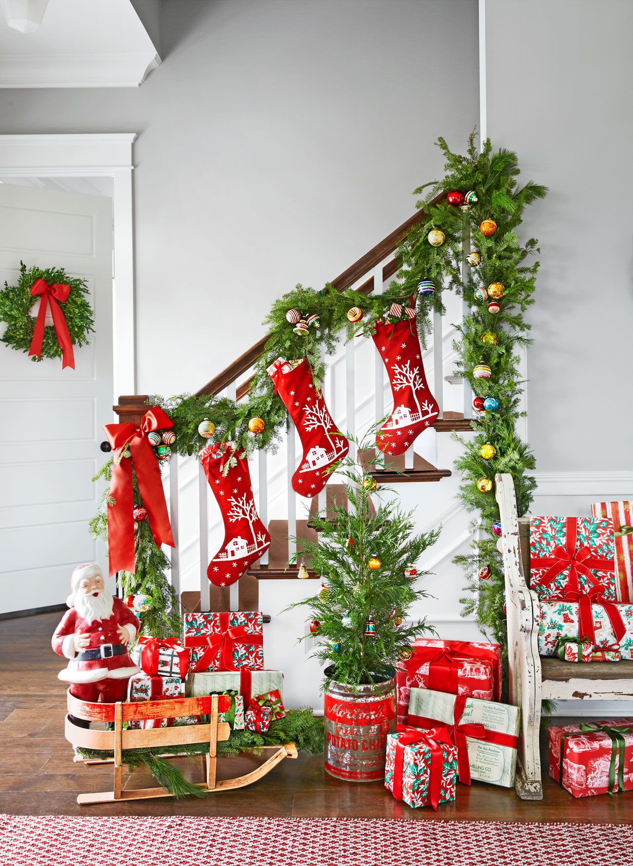 Christmas garland deals decorations