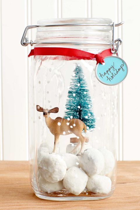 30 Easy Christmas Crafts for Adults to Make - DIY Ideas for Holiday