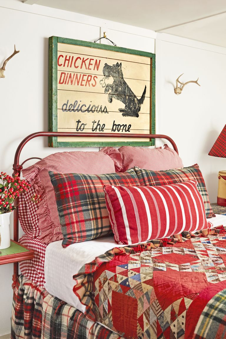 Camp Christmas House Tour - Camp Christmas Decorating Ideas