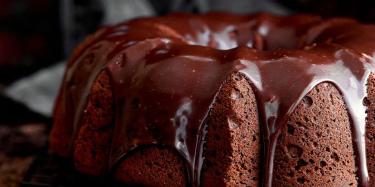 Red Wine Chocolate Cake - How to Make Red Wine Chocolate Cake