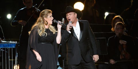 How Garth Brooks And Trisha Yearwood Met Image Getty Images Garth Brooks And Trisha Yearwood
