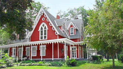Red Houses For Sales Country Listings