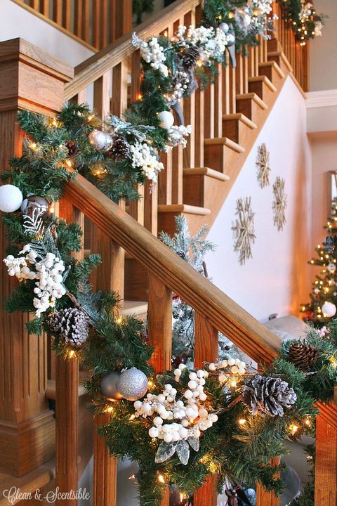 Christmas decoration, Christmas, Christmas tree, Christmas ornament, Tree, Christmas eve, Home, Architecture, Interior design, Plant, 