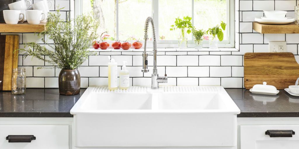 The Problem With Farmhouse Sinks That, Best Farmhouse Sink