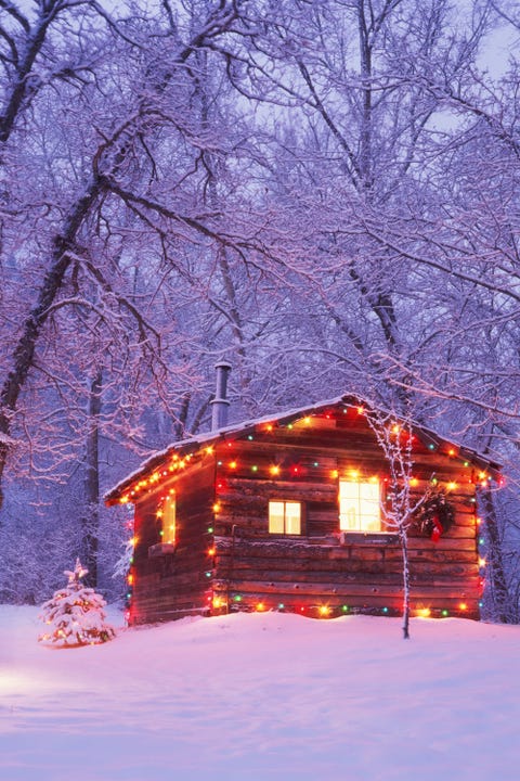 These Cozy Photos Of Log Cabins In The Snow Will Make You Feel
