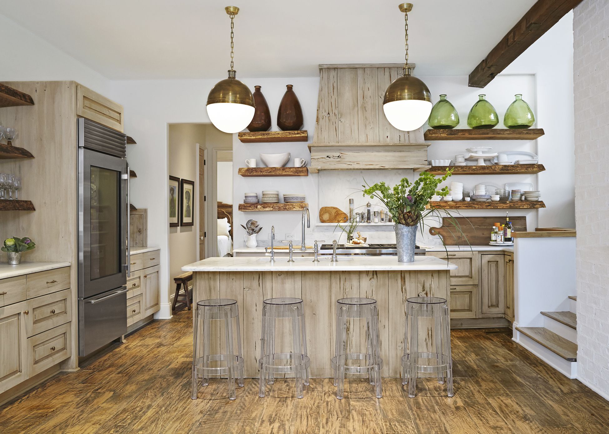 kitchen cabinet floor light