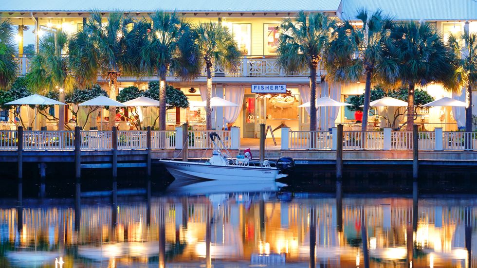 Reflection, Water, Lighting, Night, Sky, Home, Tree, Evening, Harbor, Architecture, 