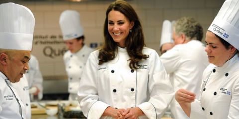 Clothing, Cook, People, Chef, Sleeve, Chef's uniform, Uniform, White, Cooking, Facial expression, 