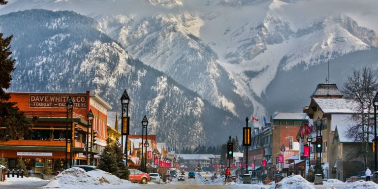 Best Small Towns in Canada - Canadian Towns to Visit