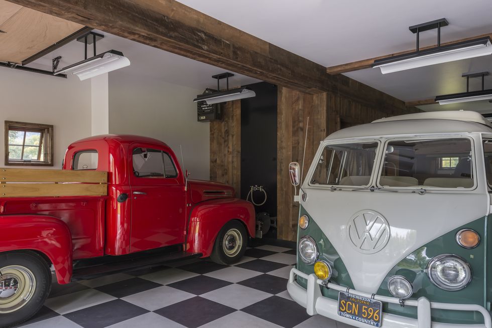 barn-inspired guest house downstairs garage