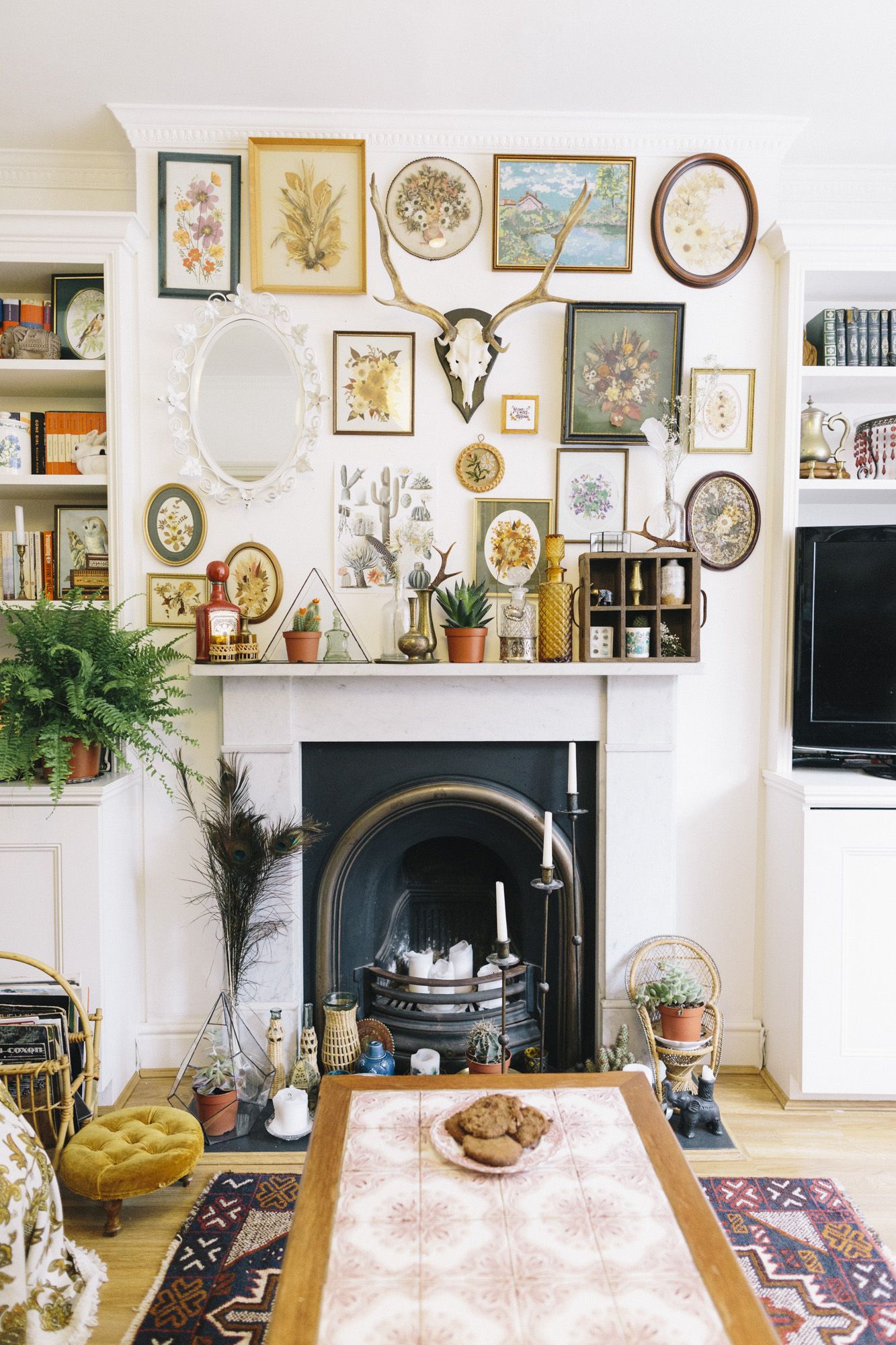 20 Maximalist Interior Design Ideas - How Maximalism Is Replacing Minimalism In Home Décor