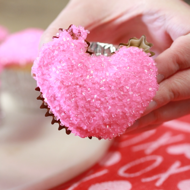 100 Piece Heart Design Cupcake Liners, Cupcake accessories