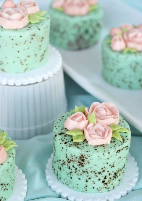 16 Cute Easter Cupcake Ideas - Decorating & Recipes for Easter Cupcakes