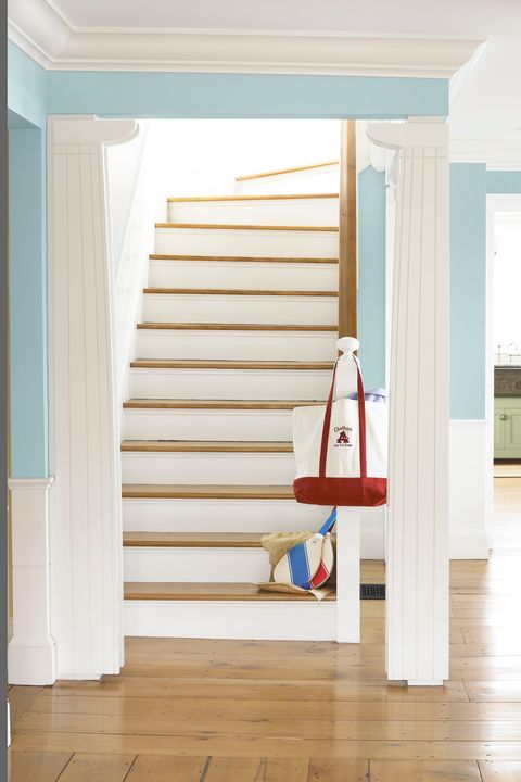 Stairs, Floor, Wall, Product, Wood flooring, Room, Wood, Interior design, Furniture, Shelf, 