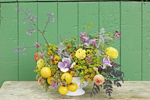 flower, floristry, flower arranging, floral design, bouquet, plant, cut flowers, still life, yellow, still life photography,