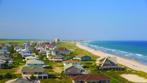 Coast, Property, Shore, Sea, Beach, Real estate, Resort, Residential area, Coastal and oceanic landforms, House, 