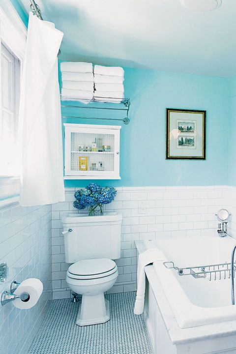 Blue, Plumbing fixture, Room, Green, Interior design, Property, Toilet seat, Wall, Tile, Toilet, 