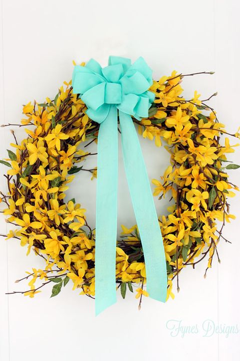 Yellow, Leaf, Wreath, Plant, Flower, Christmas decoration, Twig, 