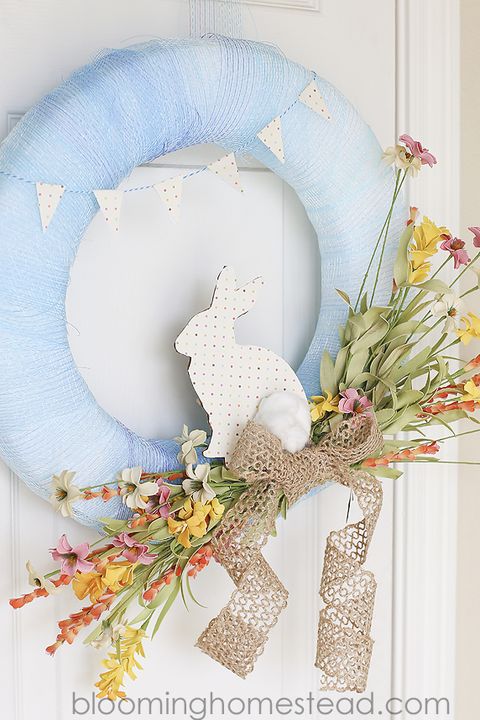 Wreath, Christmas decoration, Flower, Plant, Interior design, Twig, Floral design, 