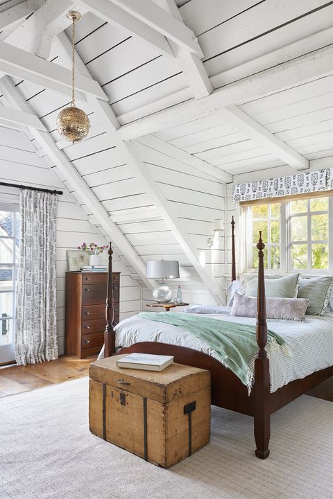 cozy bedroom ideas - shiplap
