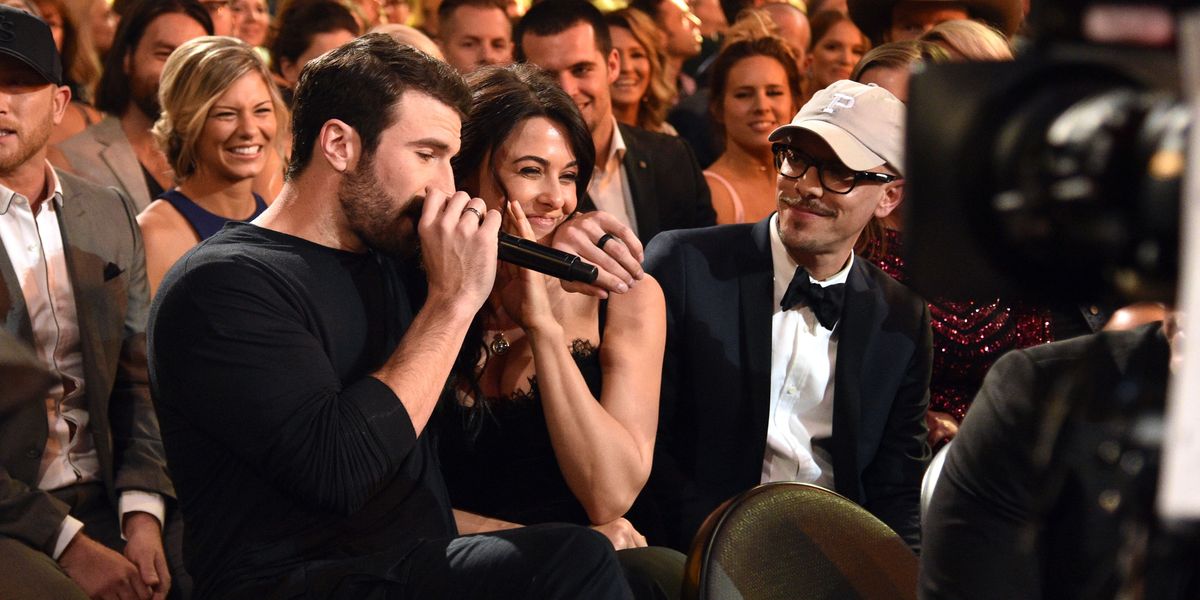 Sam Hunt Serenades Fiancee Hannah Lee Fowler During Academy of Country ...