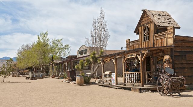 This Town in the California Desert Is an Old Western Movie Set - Why ...