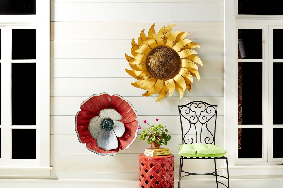 Sunflower, Yellow, Room, Living room, Flower, Gerbera, Furniture, Plant, Interior design, Table, 