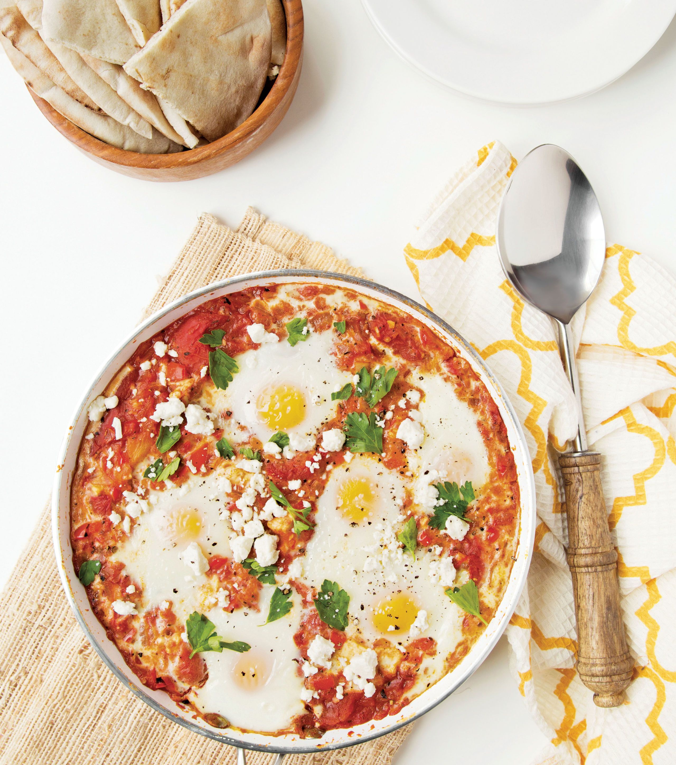 Best Shakshuka Recipe - How To Make Shakshuka With Feta And Parsley