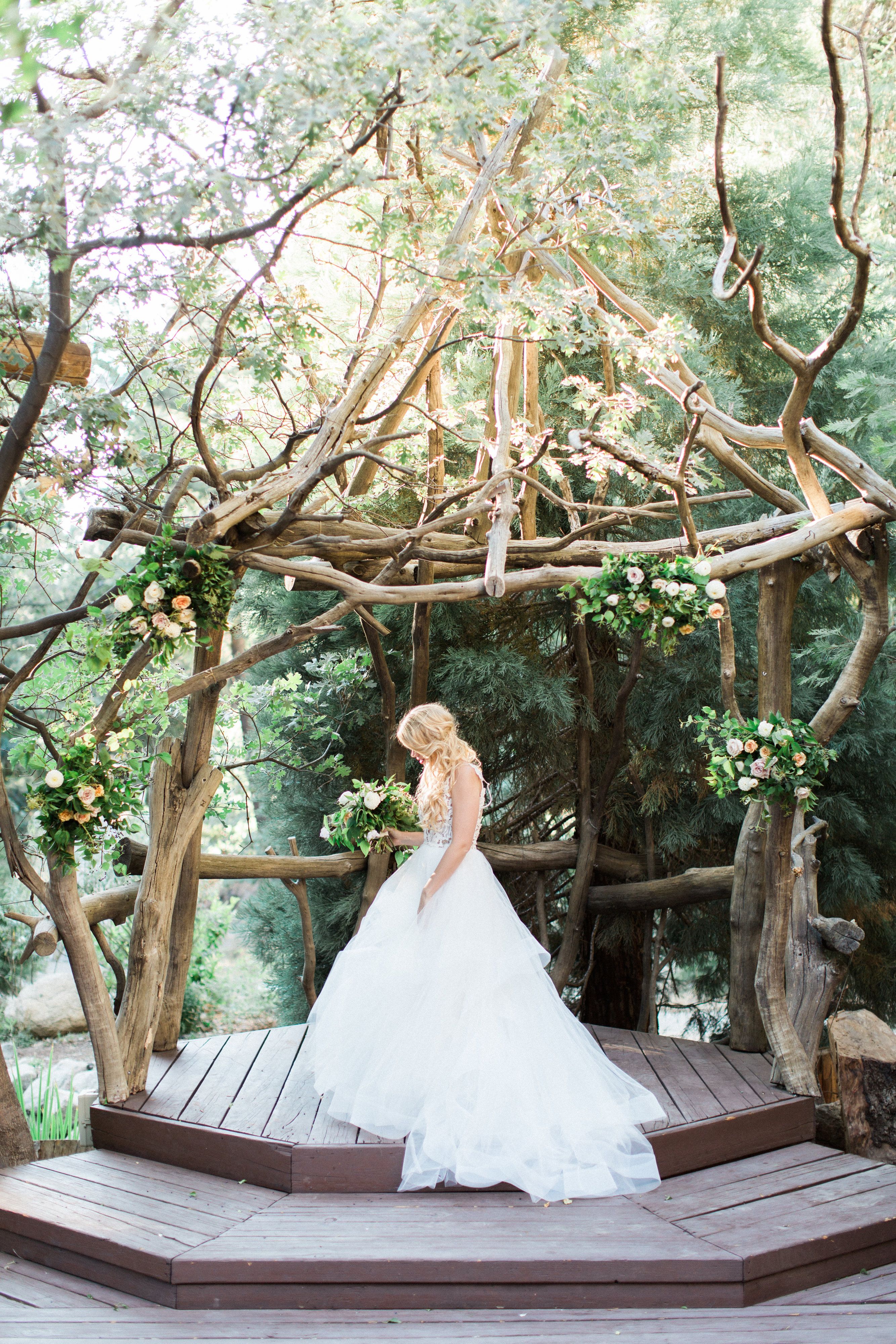 rustic outdoor wedding dresses