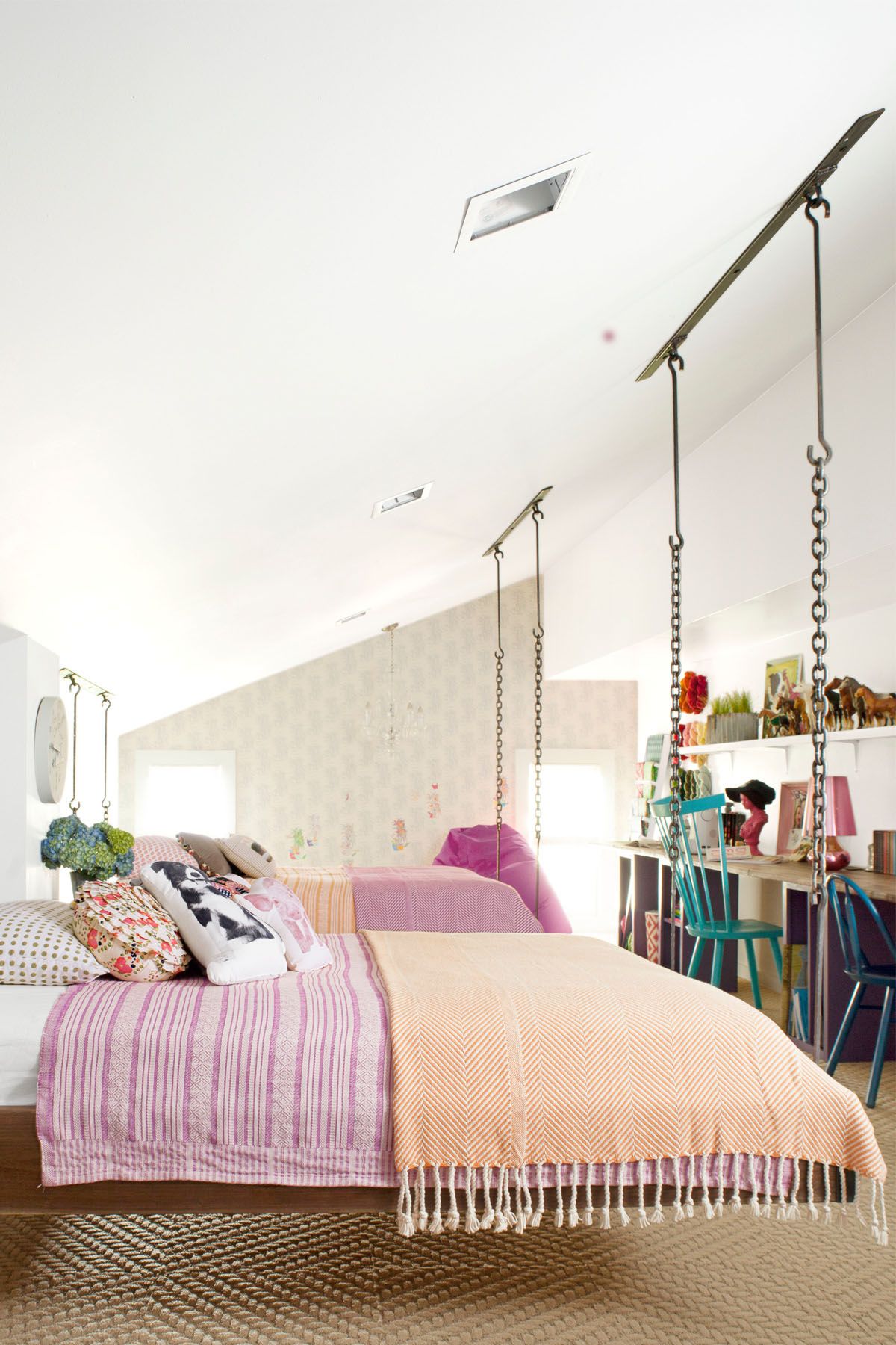 12 Fun Girl S Bedroom Decor Ideas, Girl Bed Frame Ideas