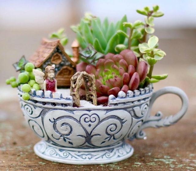 teacup fairy garden