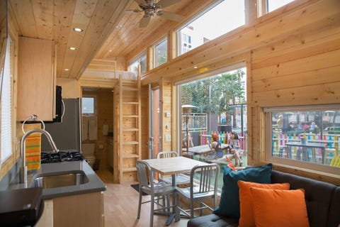 Tiny House Las Vegas >> This Tiny House Is Located In The Middle Of Las Vegas Tiny House Las Vegas >> This Tiny House Is Located In The Middle Of Las Vegas