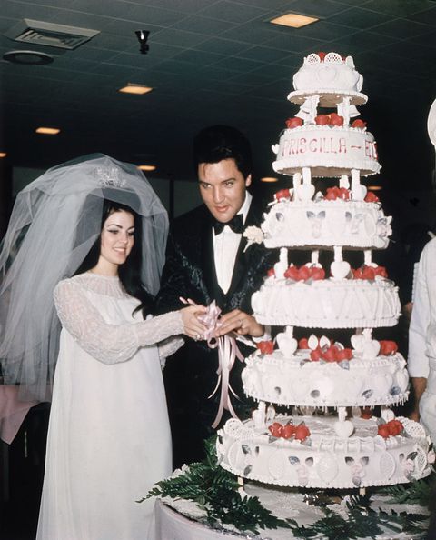 Wedding cake, Cake decorating, Icing, Cake, Buttercream, Sugar paste, Wedding ceremony supply, Pasteles, Sugar cake, Torte, 