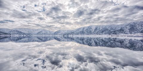 Sky, Nature, Cloud, Natural landscape, Reflection, Winter, Natural environment, Mountain, Snow, Daytime, 