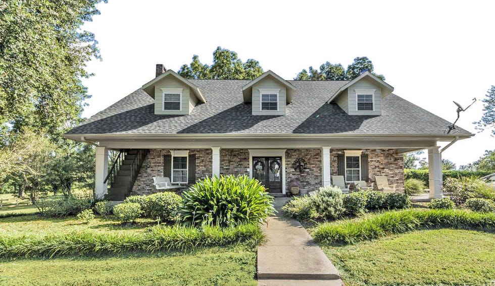 These Country Homes All Have Over 10 Acres of Land