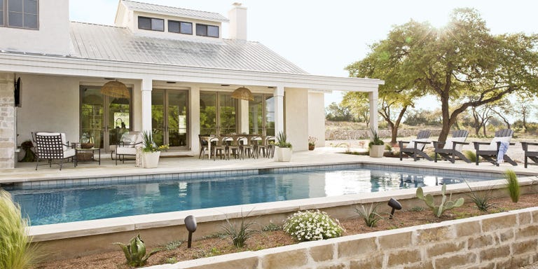 these dream worthy swimming pool design ideas are the ultimate in landscape design eye candy - Pool Design Ideas these dream worthy swimming pool design ideas are the ultimate in landscape design eye candy - Pool Design Ideas