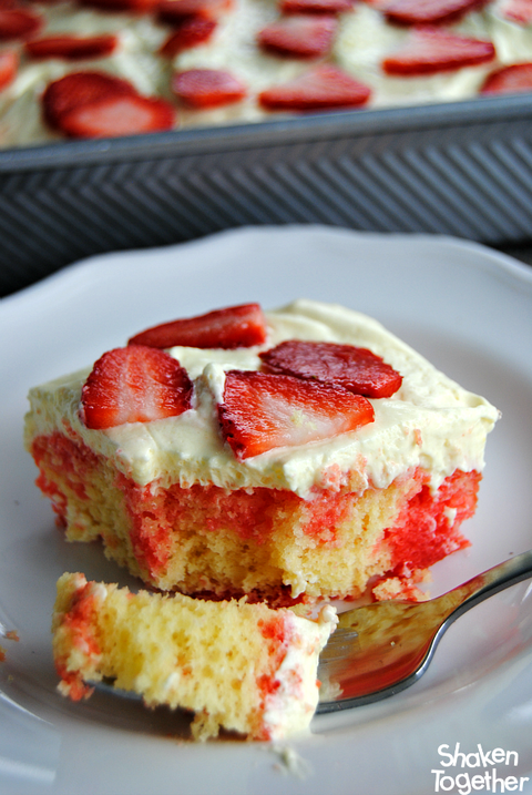 lemon strawberry poke cake