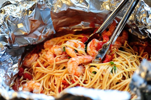 20 Easy Shrimp Foil Packet Recipes - How to Cook Shrimp in Foil