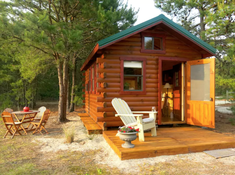 Log cabin, Cottage, Property, Building, House, Home, Shed, Room, Garden buildings, Backyard, 