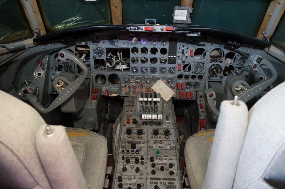 Cockpit, Flight instruments, Vehicle, Airplane, Aircraft, Aerospace engineering, Airliner, Airline, 