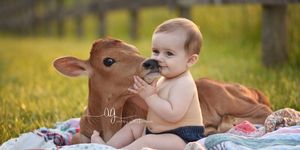 Ear, Human, Skin, People in nature, Child, Baby & toddler clothing, Toddler, Fawn, Baby, Love, 
