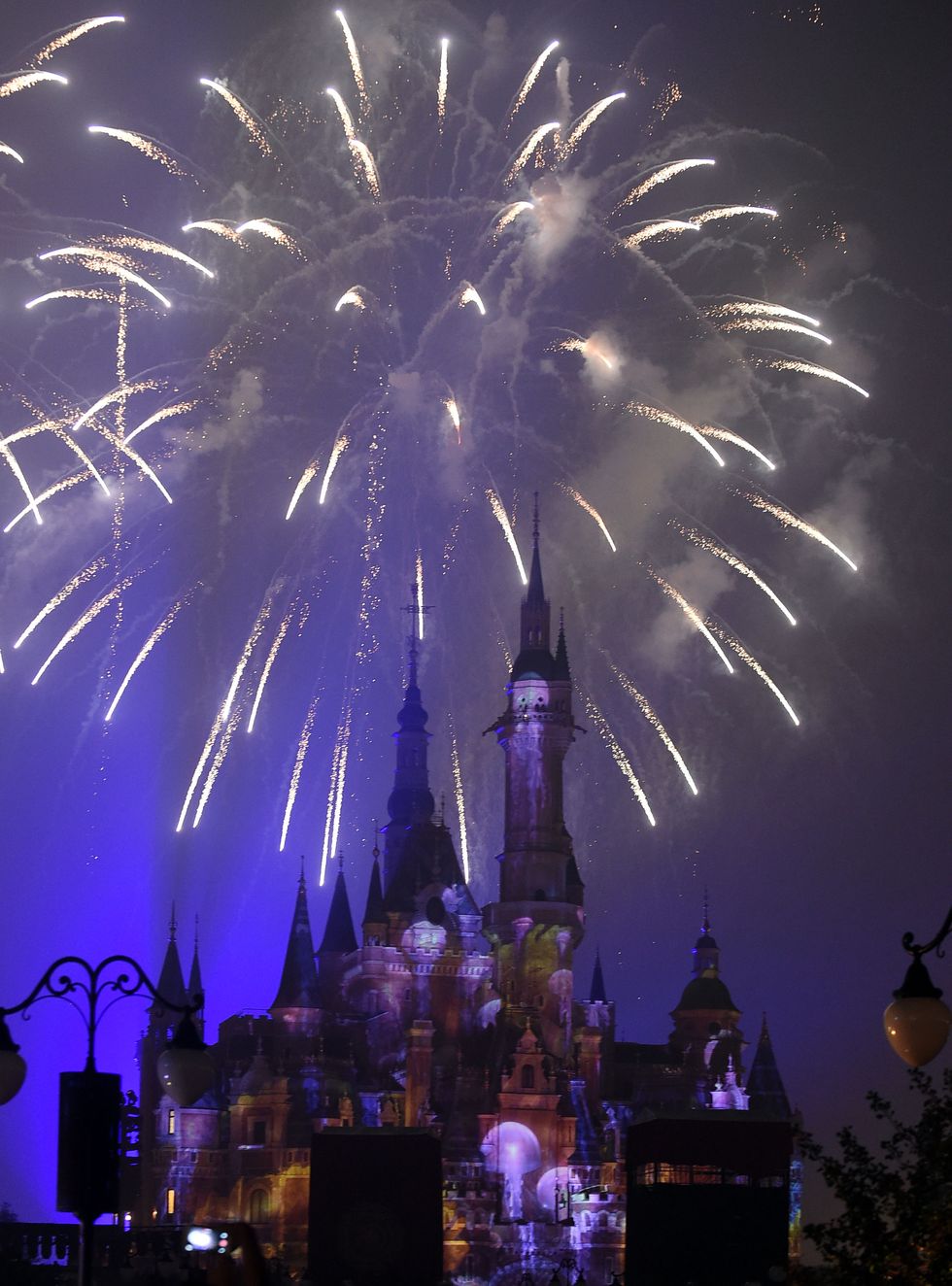 Fireworks, New Years Day, Night, Fête, Landmark, Midnight, Event, New year's eve, New year, Holiday, 