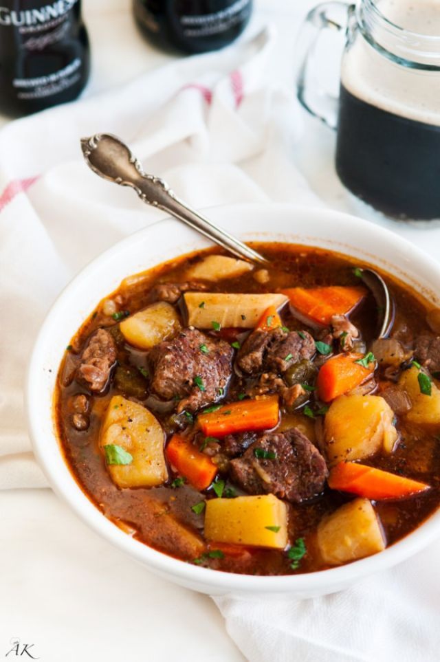 10 Best Slow Cooker Beef Stew Recipes Ever - Easy Crock Pot Beef Stew Ideas