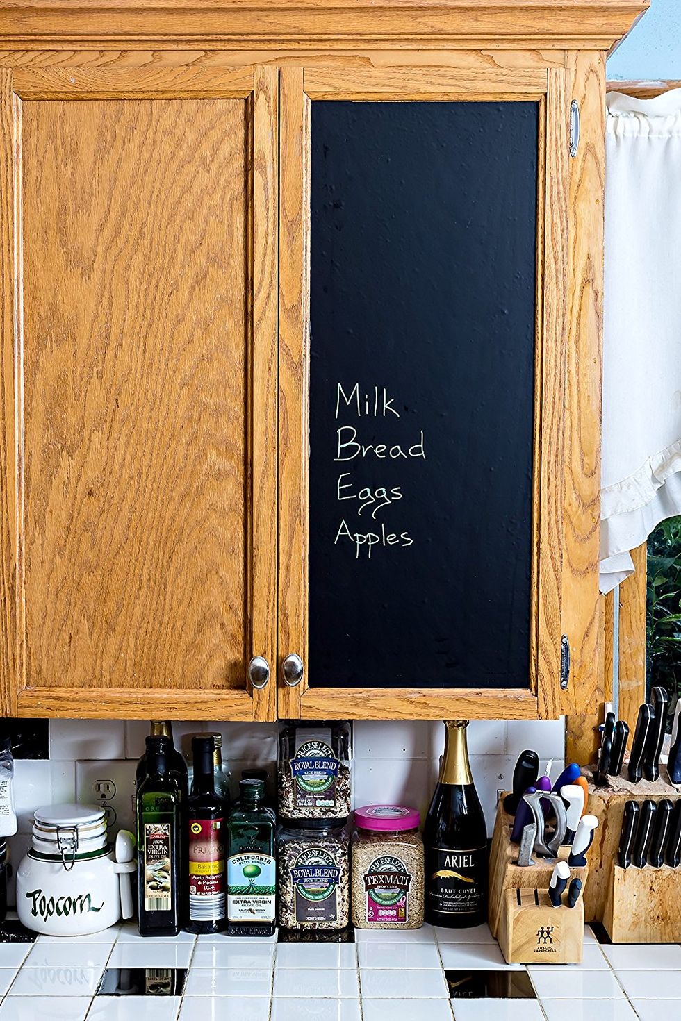 How to Paint a Fridge with Chalkboard Paint
