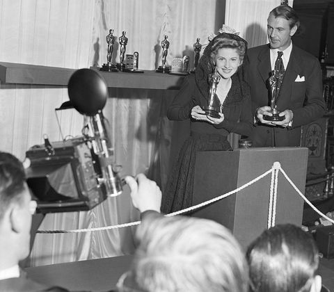 Joan Fontaine and Gary Cooper at the 1942 Academy Awards.