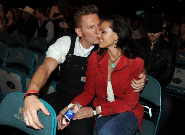 Rory Feek Will Perform for the First Time Without Joey - Rory and Joey